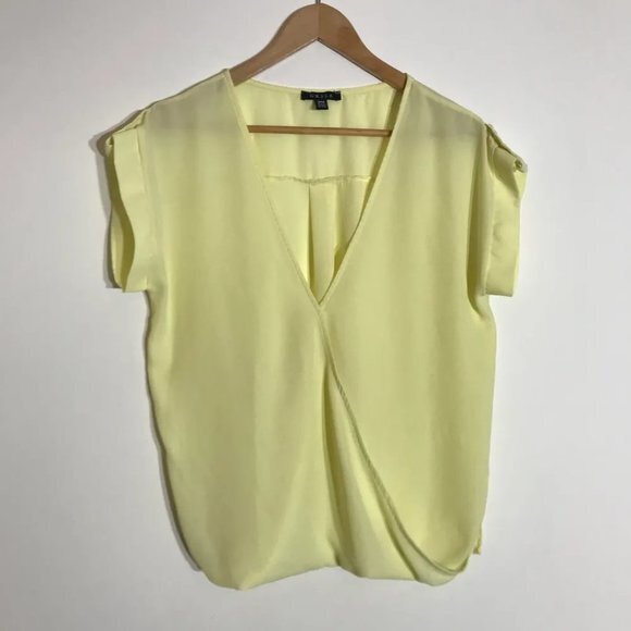 Pale Yellow boxy loose fit V neck cross over short sleeve blouse SZ M - Picture 3 of 7